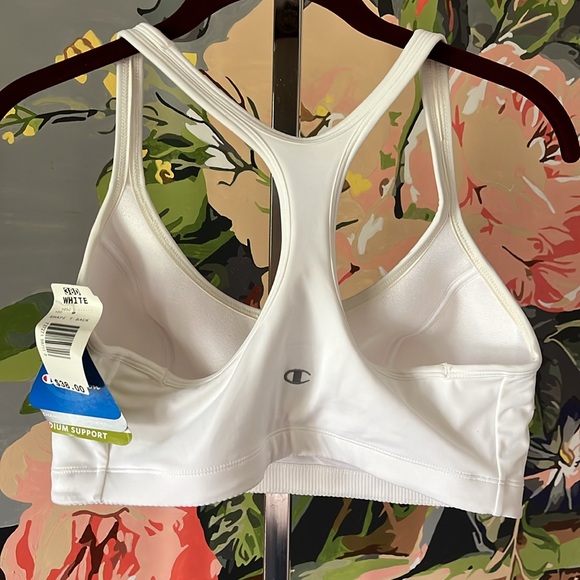 LAST CHANCE. Champion sports bra 38D - Picture 2 of 3